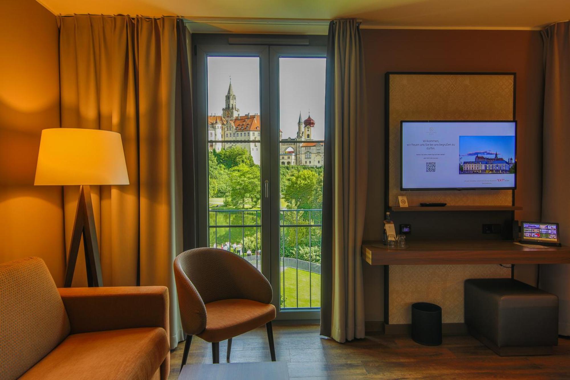 Karls Hotel Sigmaringen Exteriör bild